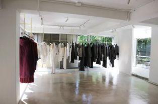 只試不買(mǎi) 日本針紡織品體驗(yàn)店的創(chuàng)新商業(yè)模式